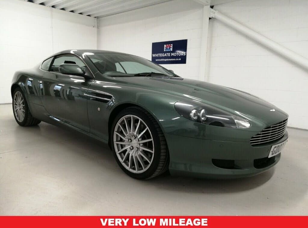 Aston Martin DB9