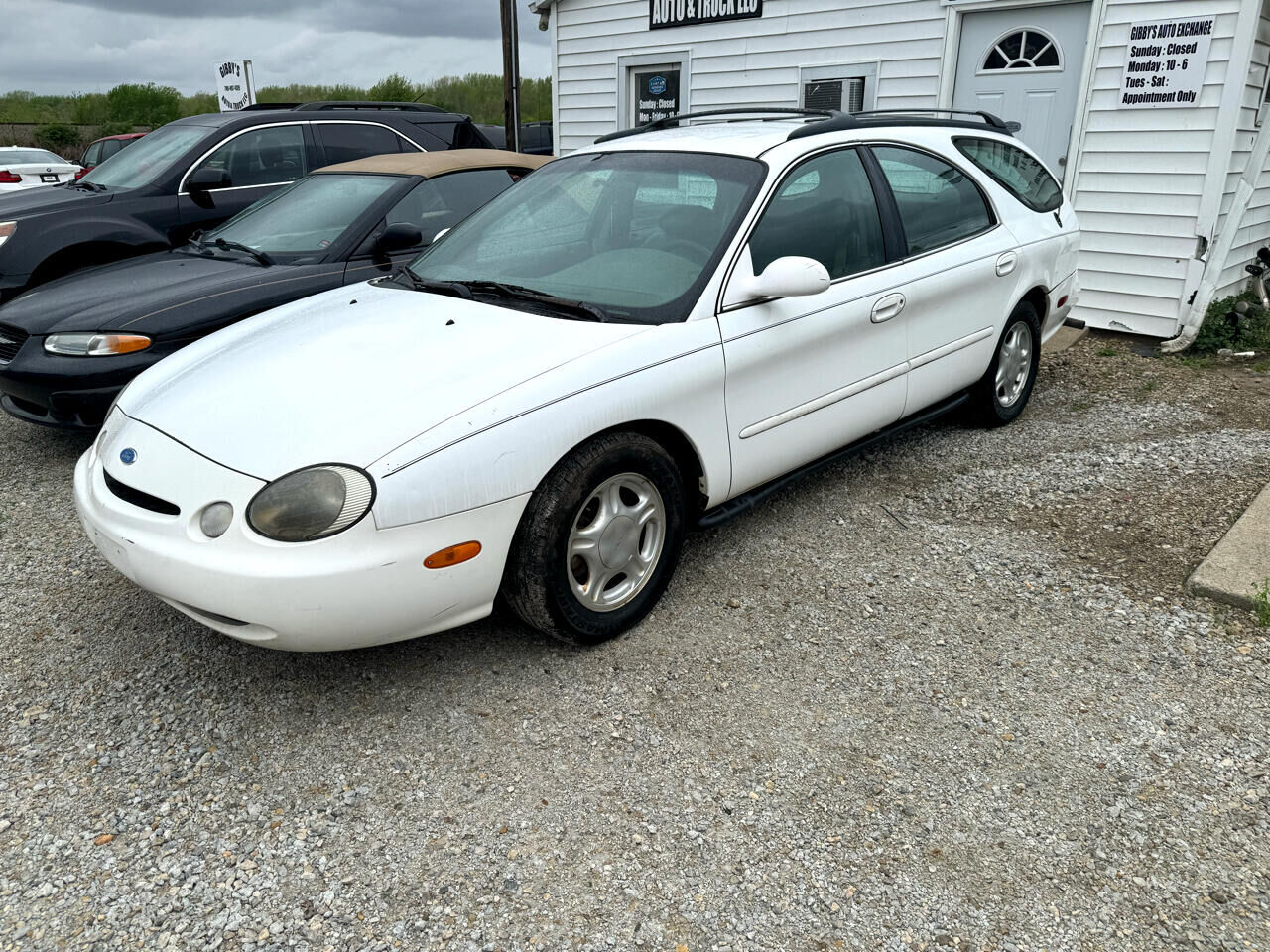 Ford Taurus