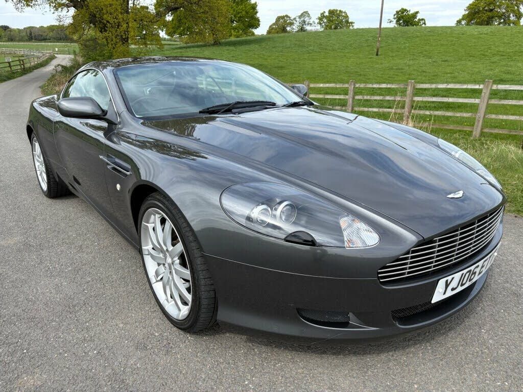 Aston Martin DB9