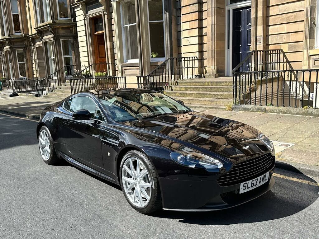 Aston Martin V8 Vantage