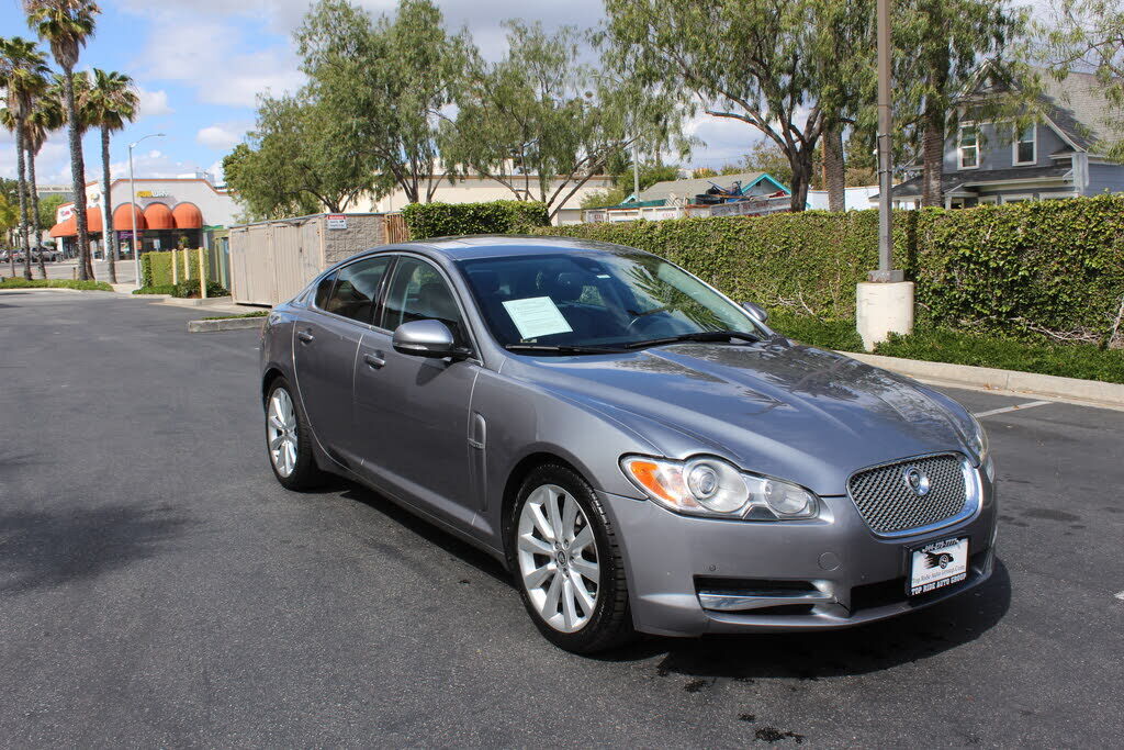 Jaguar XF