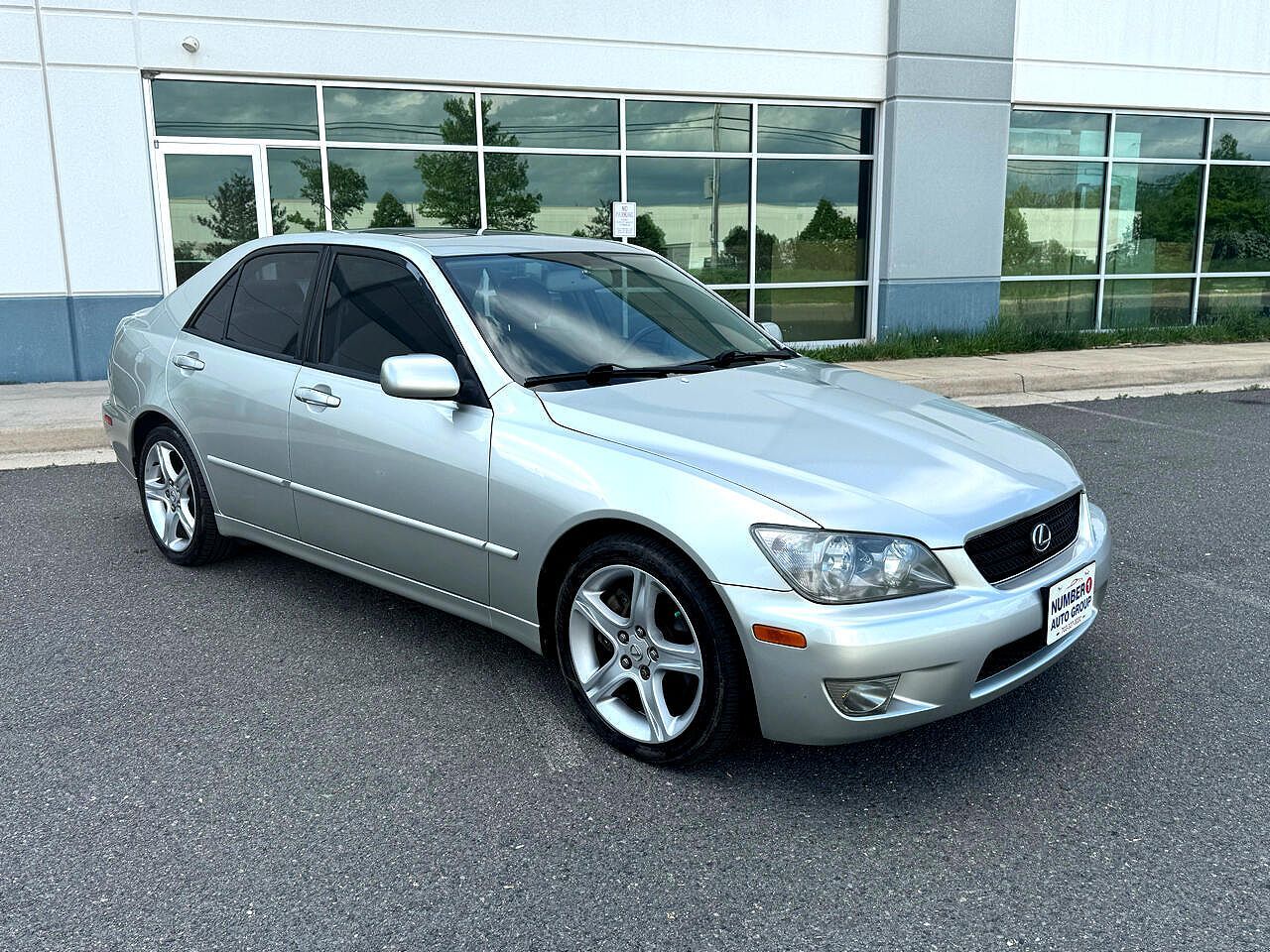 Lexus IS