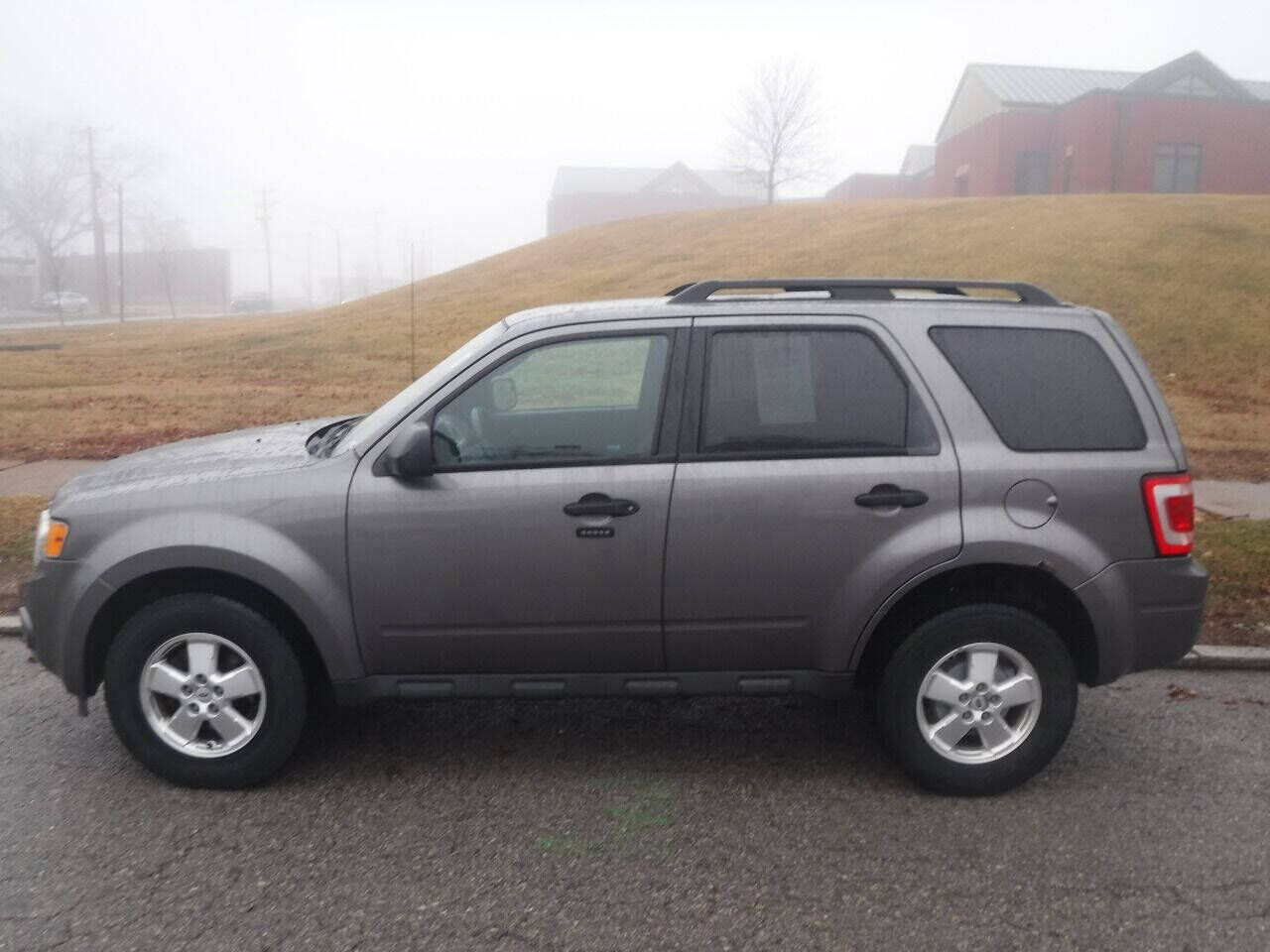 2011 FORD Escape