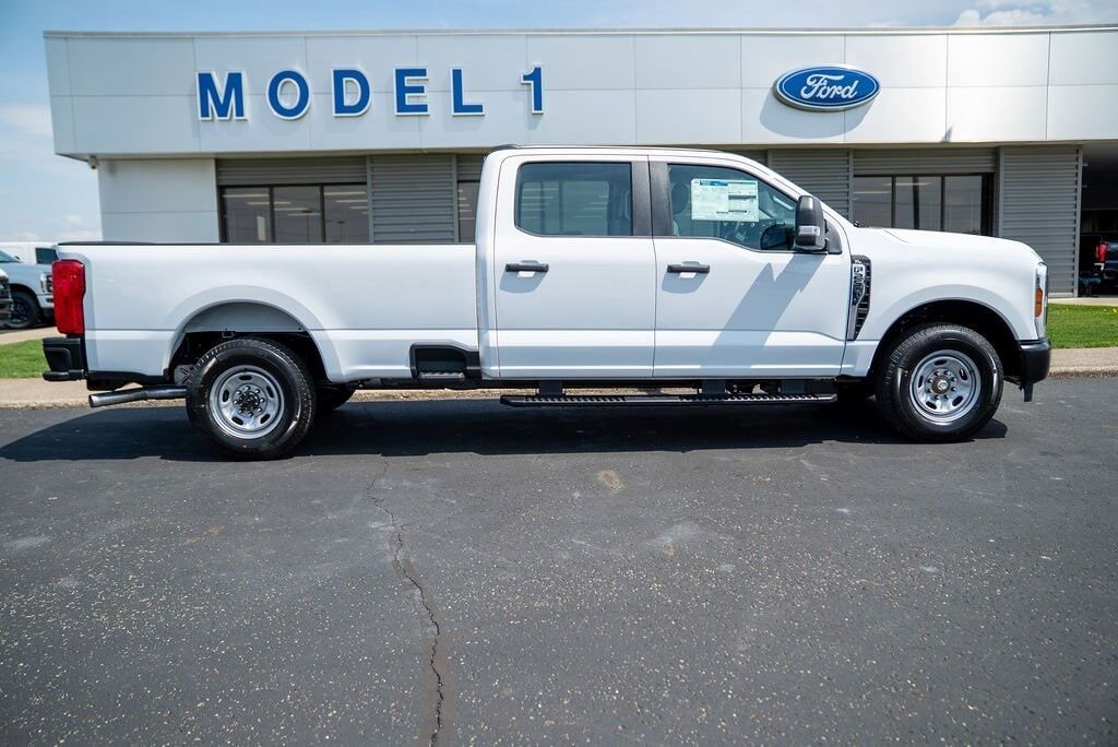 2025 FORD F-250