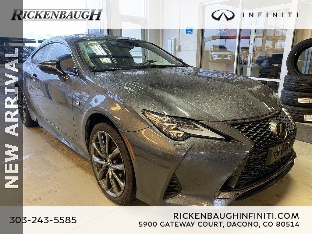 LEXUS