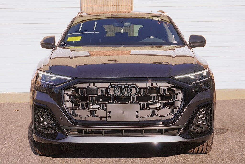 2025 Audi Q8