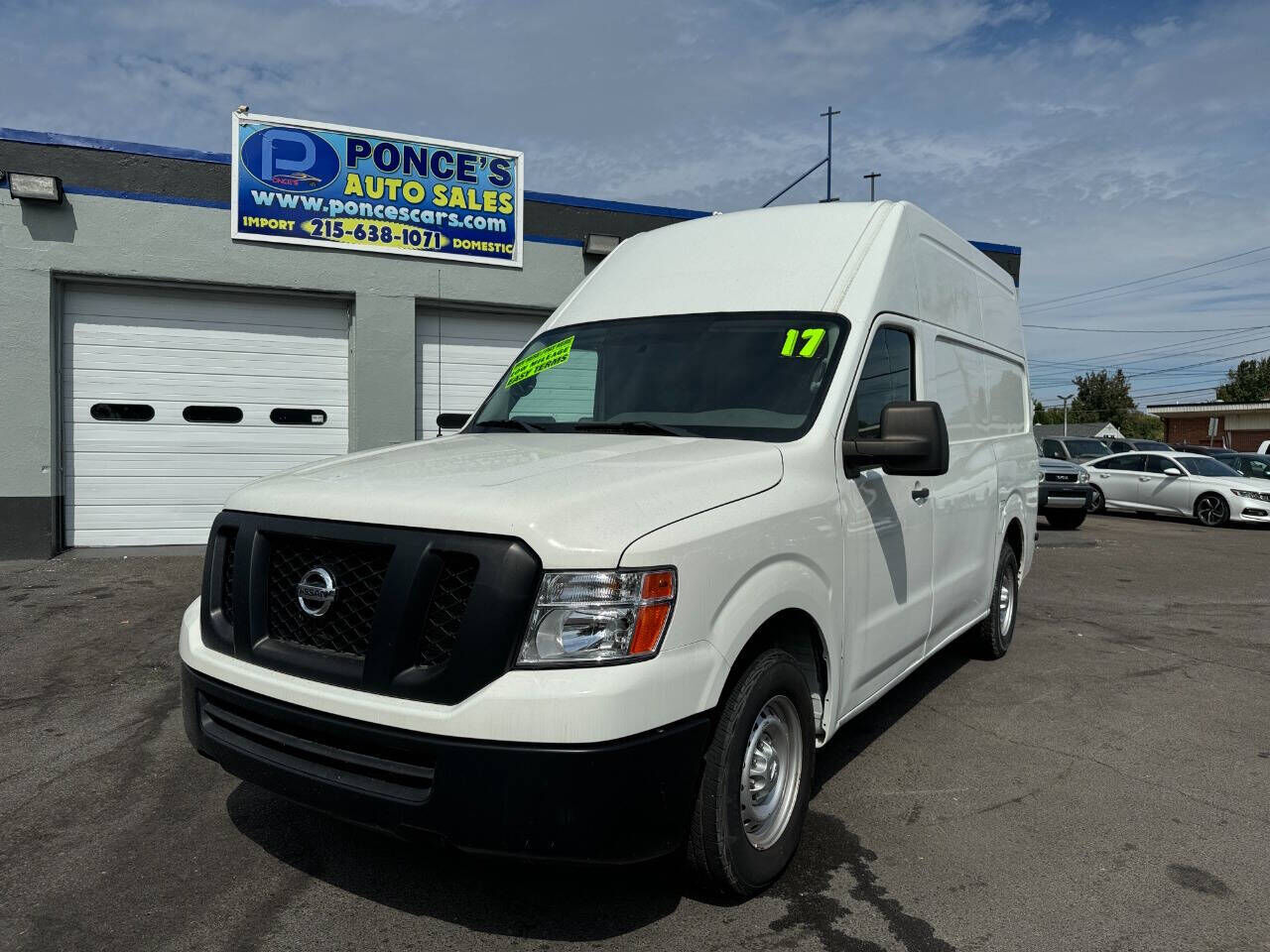 2017 NISSAN NV