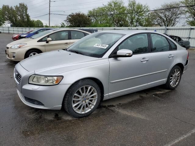 Volvo S40