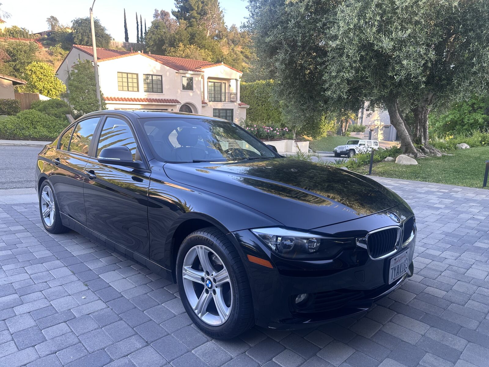 BMW 320i