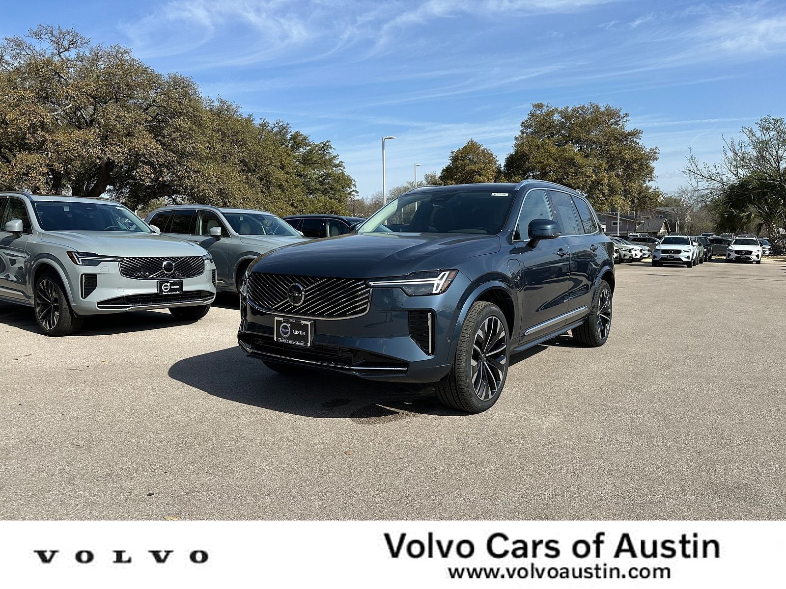 2025 VOLVO XC90