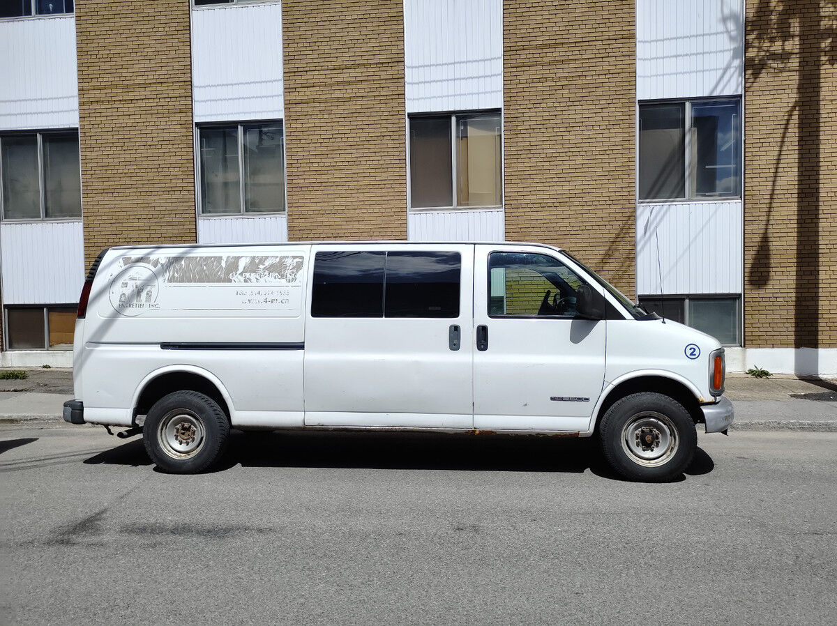 GMC Savana