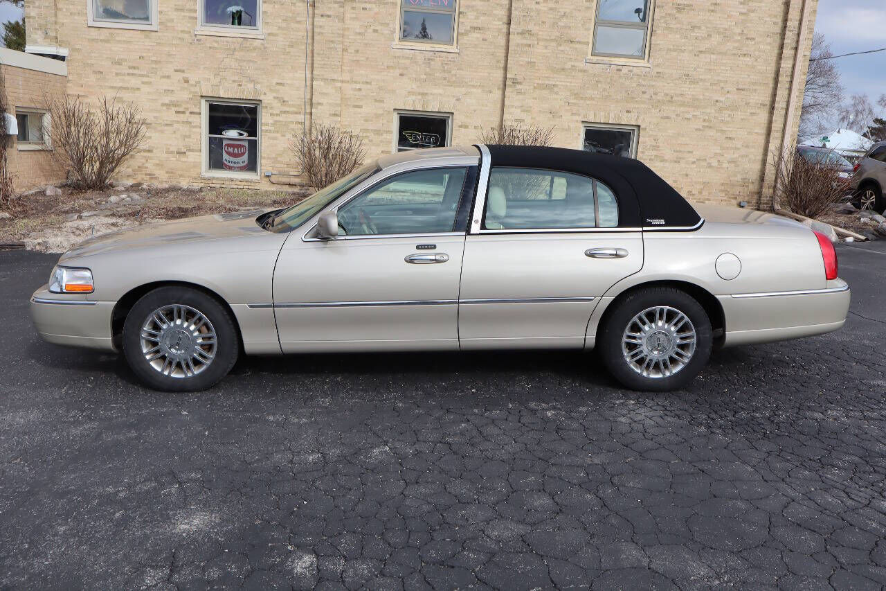 Lincoln Town Car