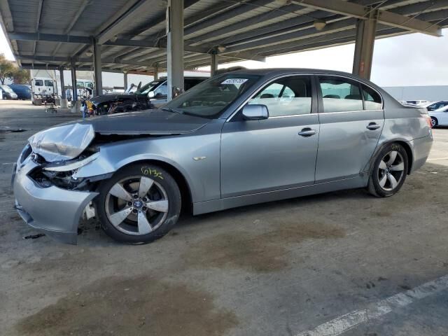 BMW 530i