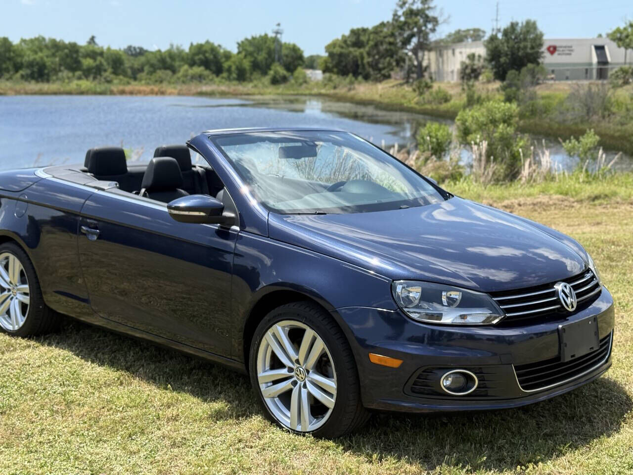 2012 VOLKSWAGEN Eos