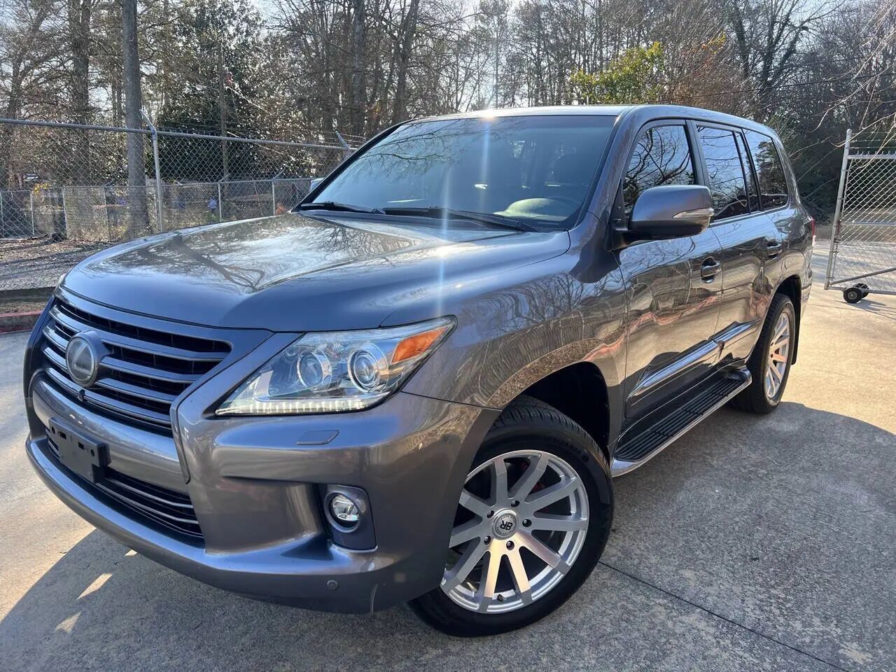 Lexus LX