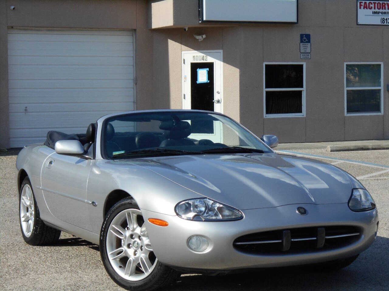 Jaguar XK8