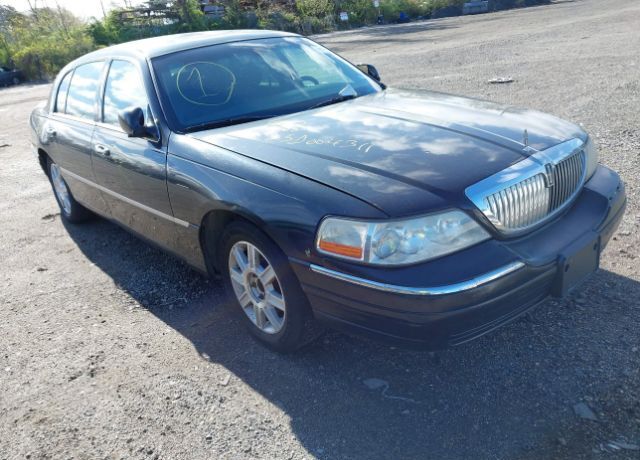 Lincoln Town Car