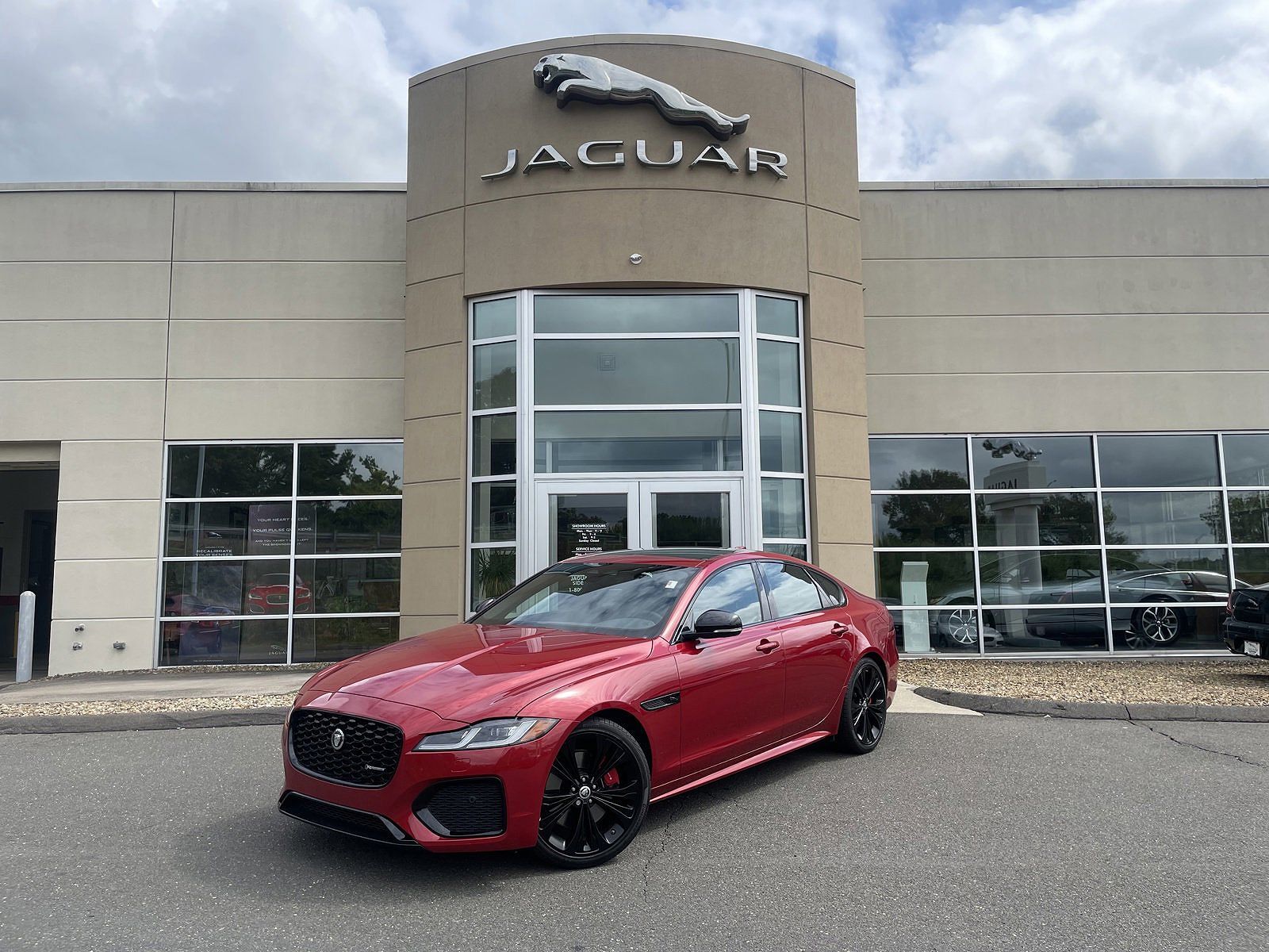 2024 JAGUAR XF