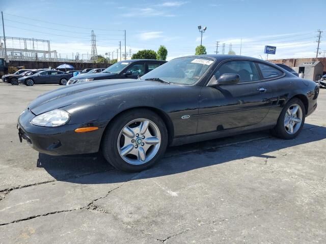 Jaguar XK8