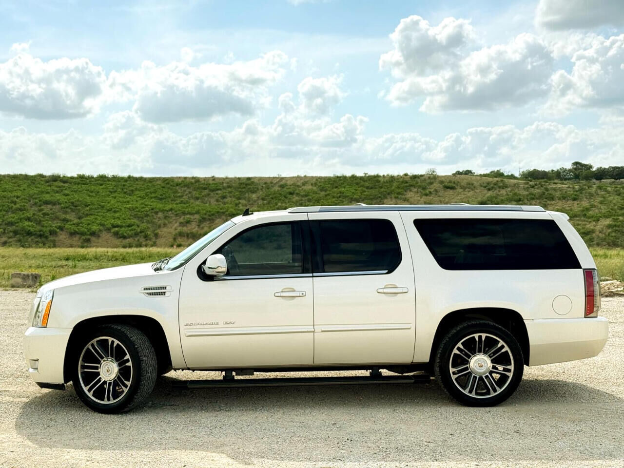 2013 CADILLAC Escalade