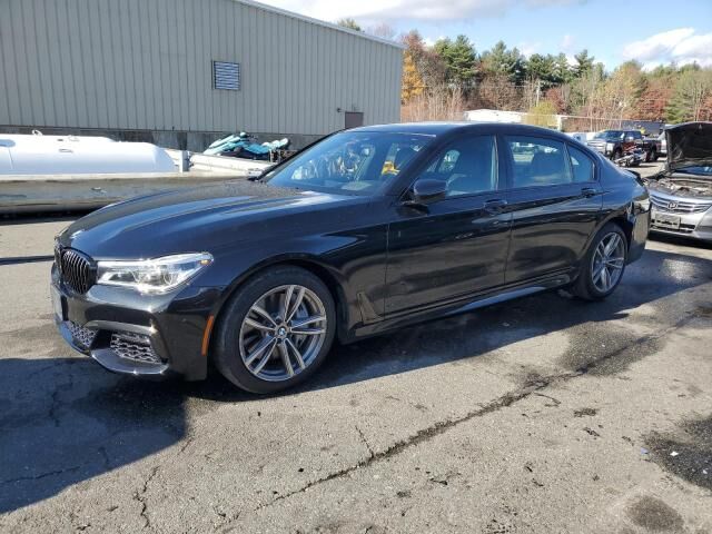 BMW 750i / B7