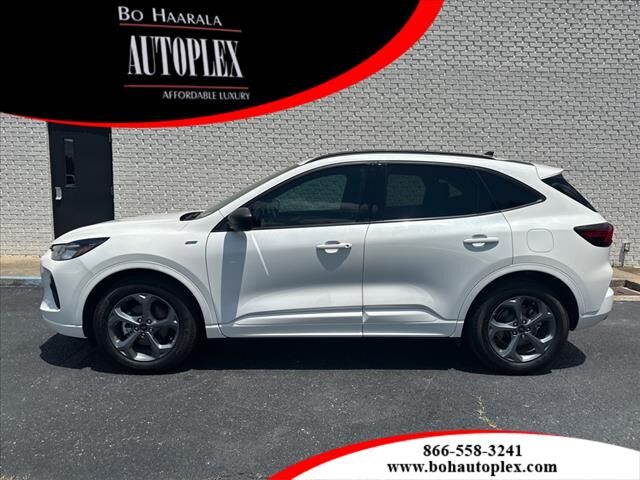 2024 FORD Escape