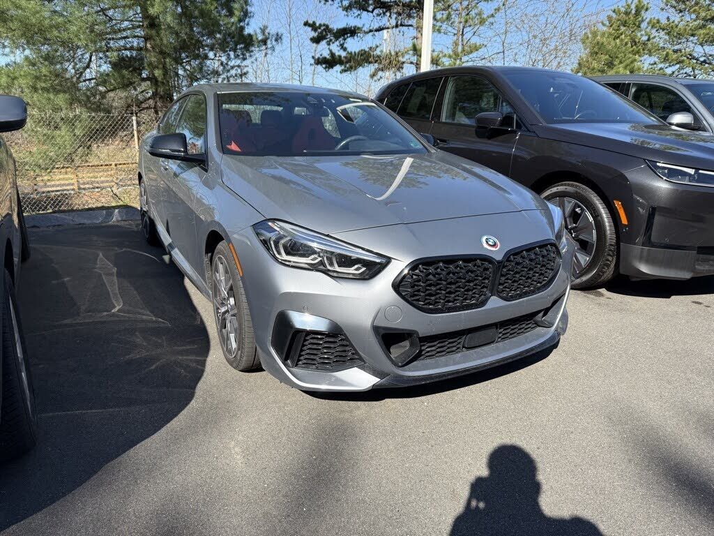 2022 BMW M235i