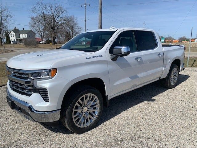 2025 CHEVROLET Silverado