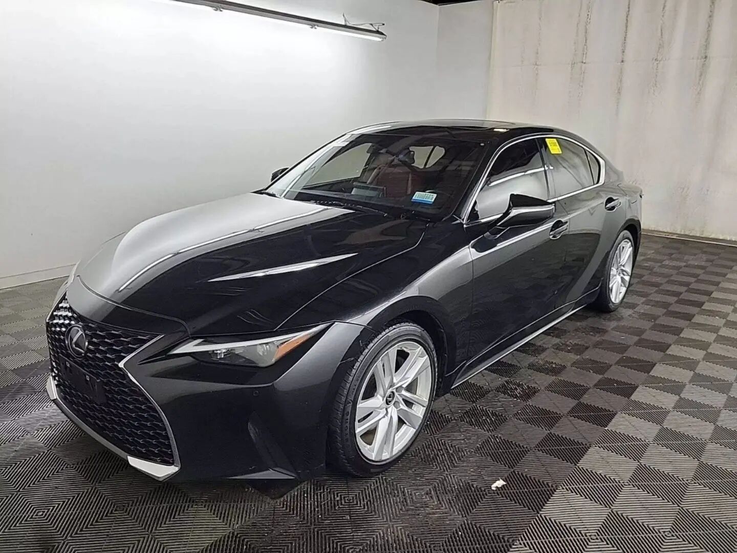 LEXUS
