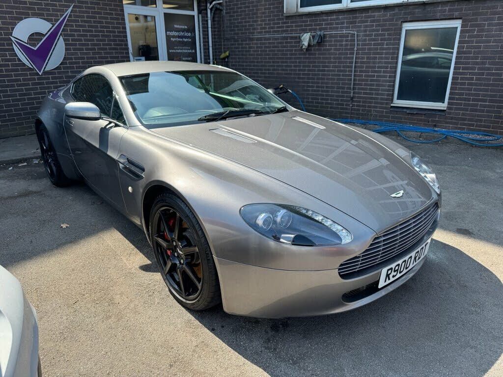 Aston Martin V8 Vantage