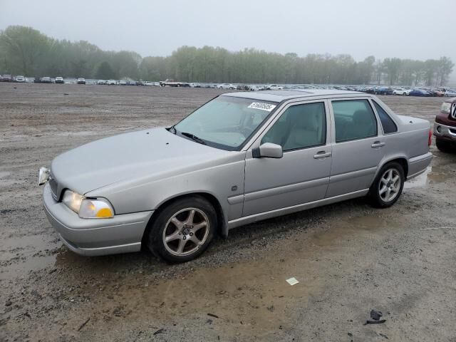 Volvo S70