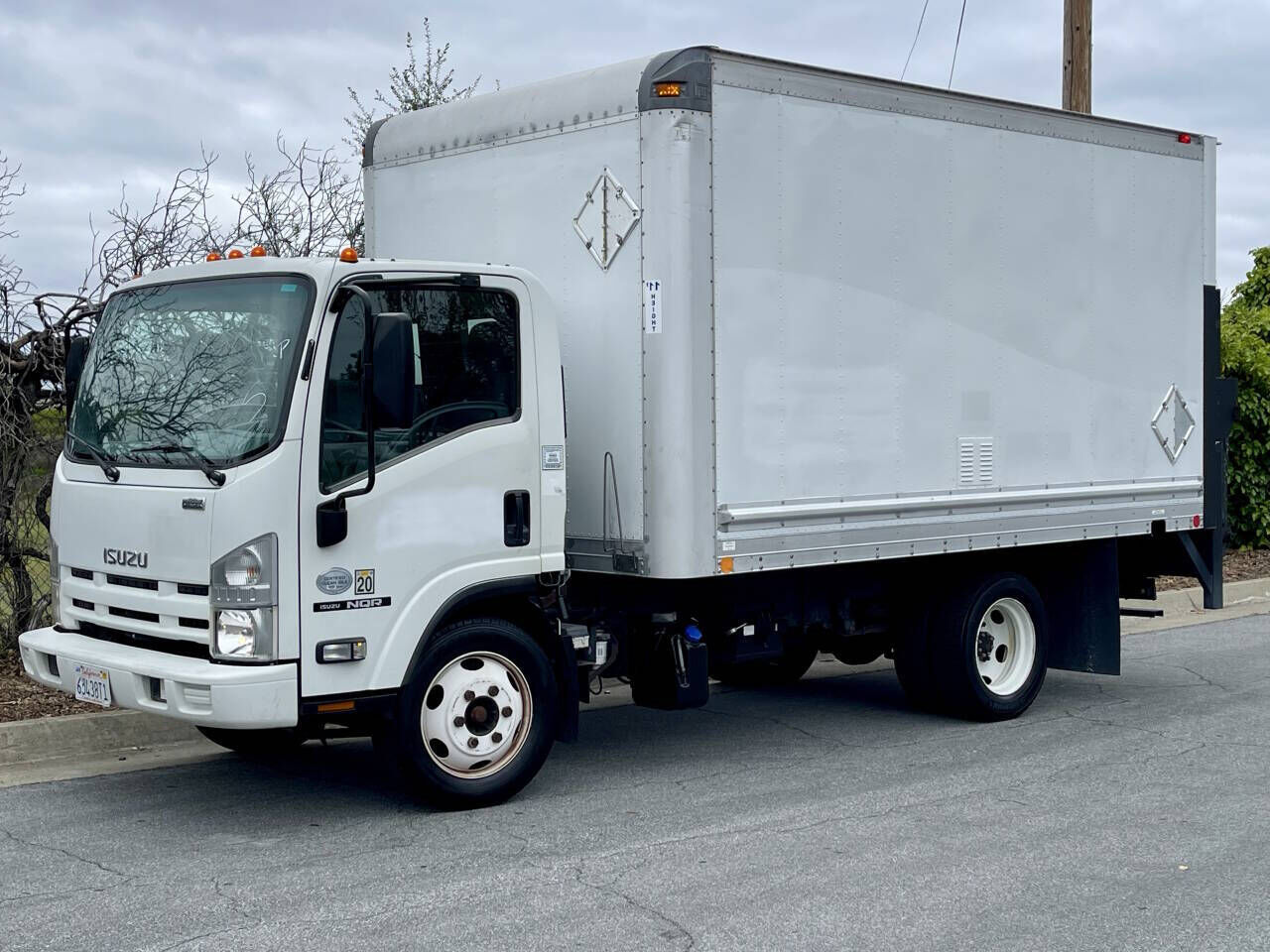 2014 ISUZU NQR/NRR