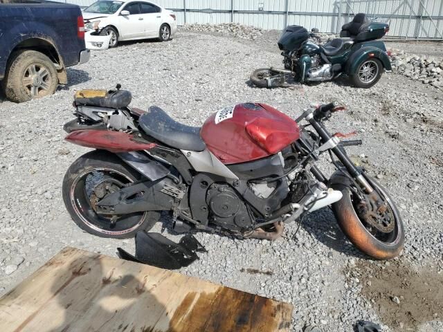 Suzuki GSX-R750