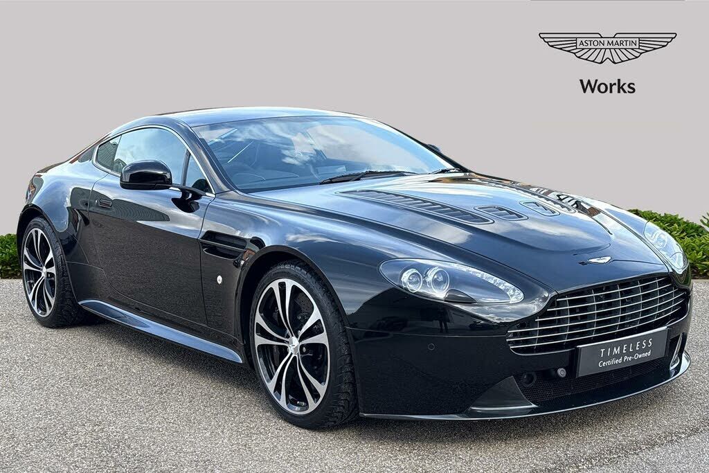 Aston Martin V12 Vantage