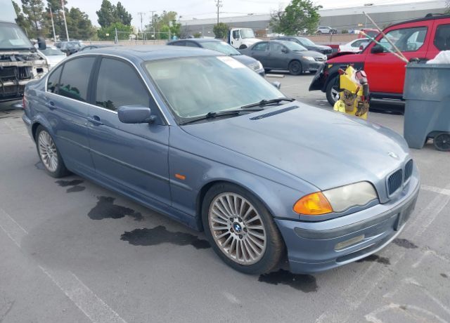 BMW 330i