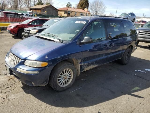 Chrysler Town and Country
