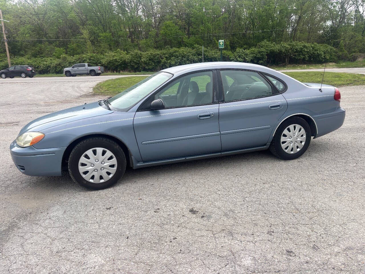 2006 FORD Taurus