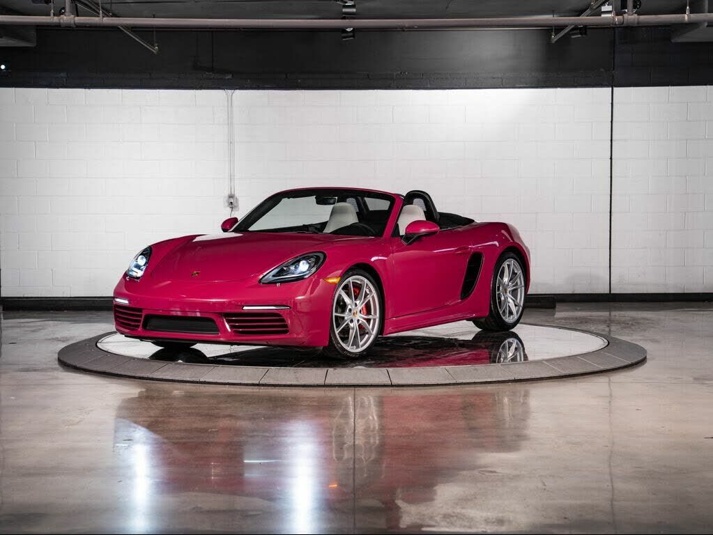 PORSCHE