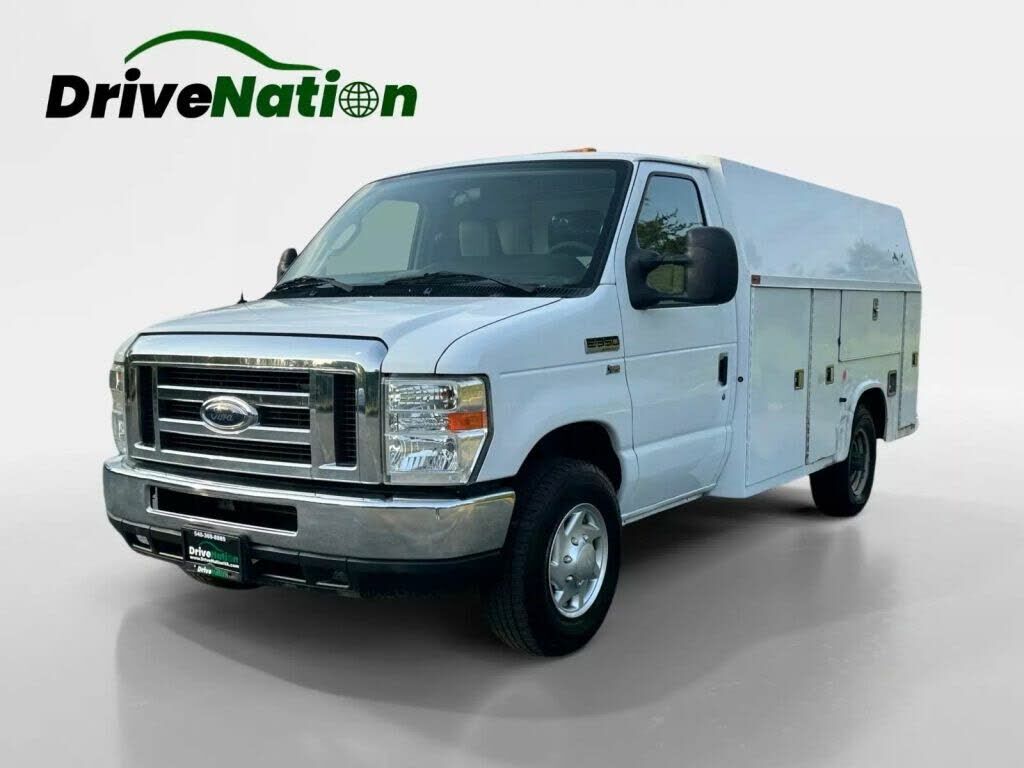 2012 FORD E-350