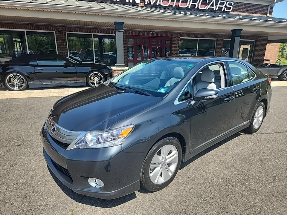 Lexus HS