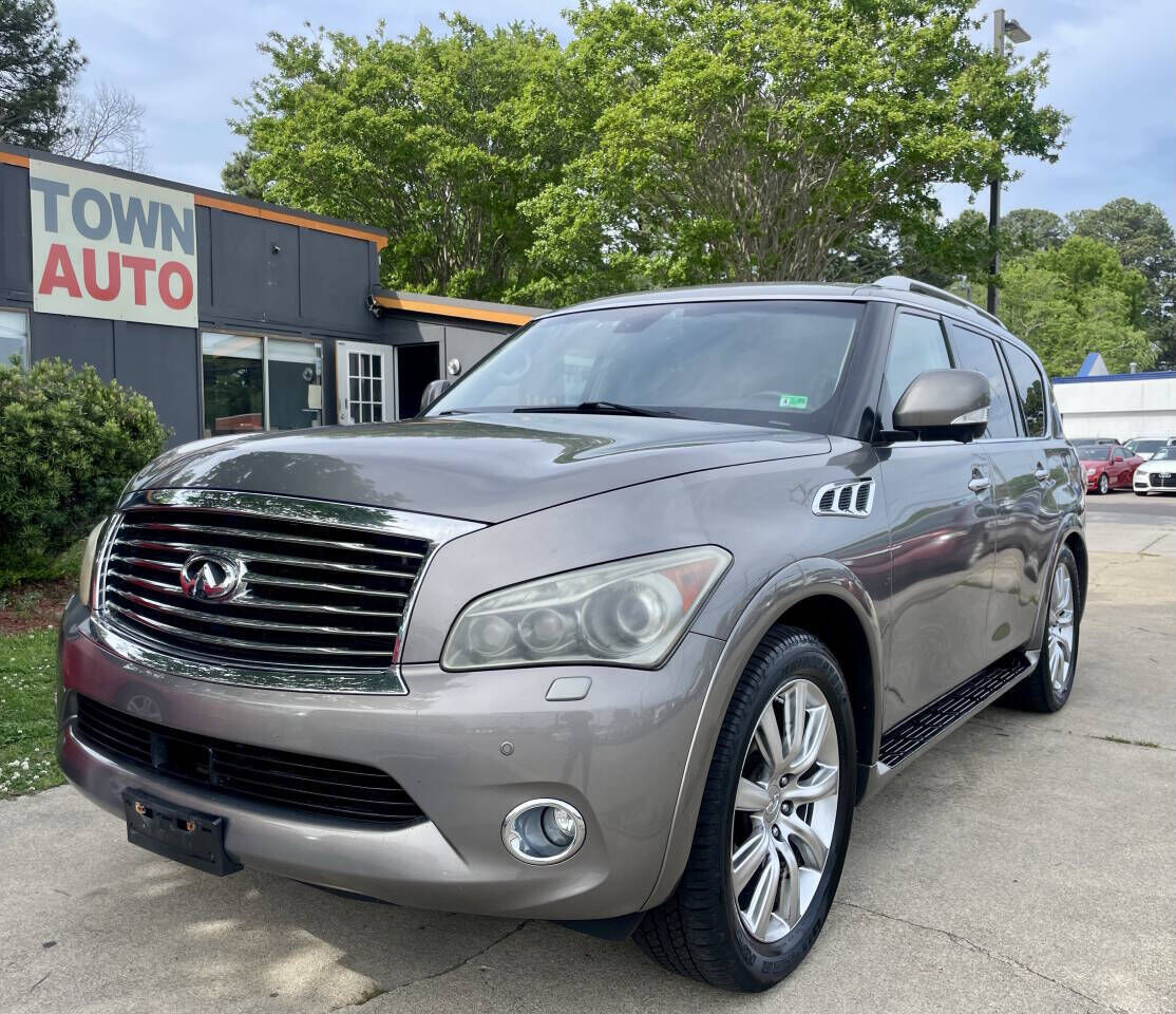 Infiniti QX56