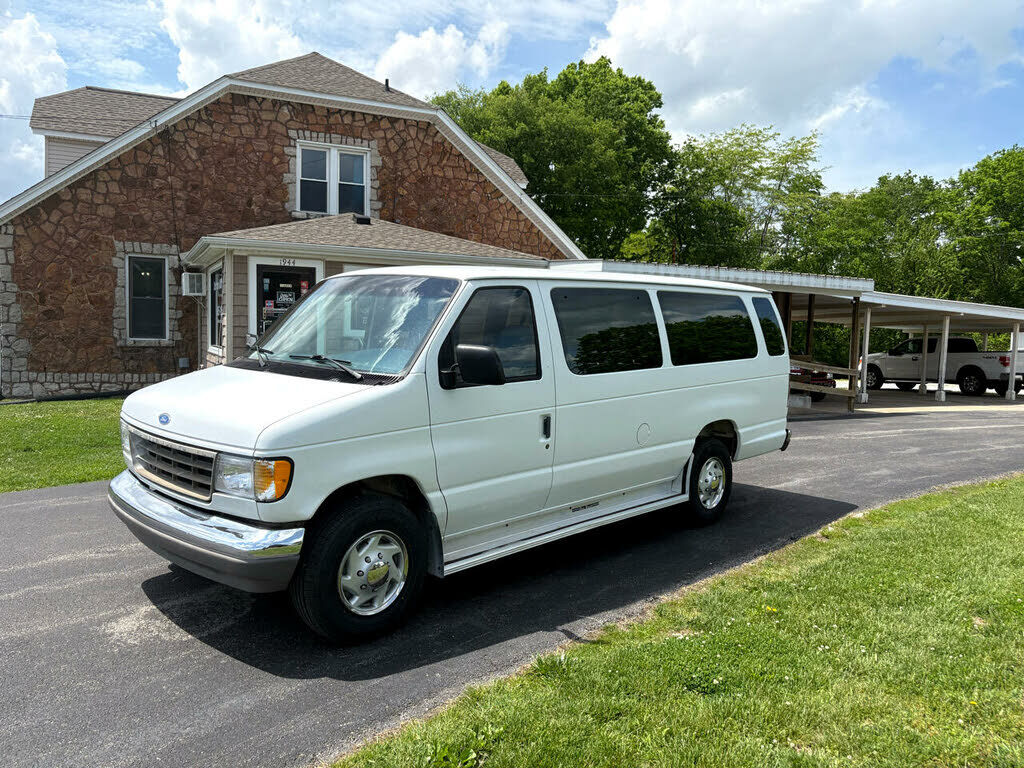 Ford E-350