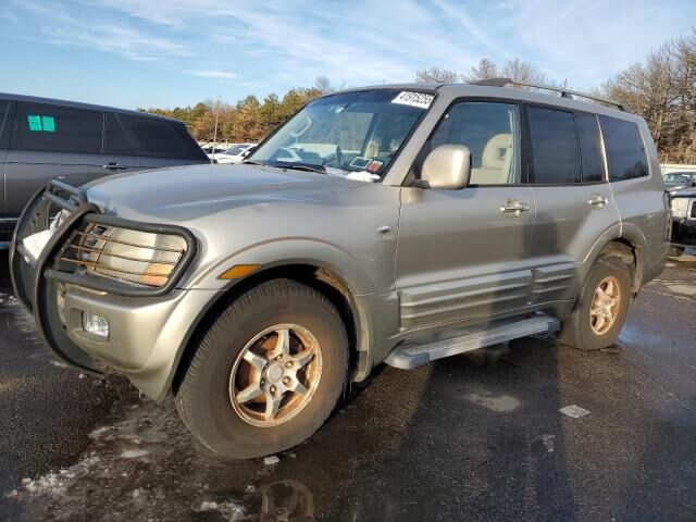 Mitsubishi Montero