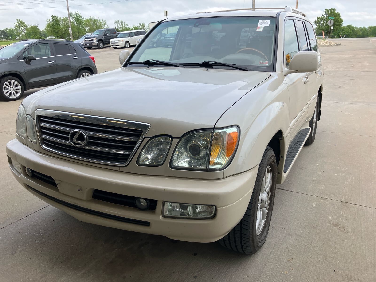 Lexus LX