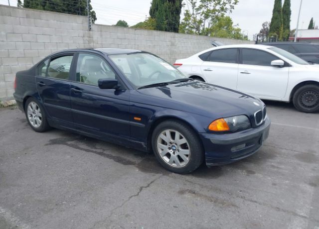 BMW 323i