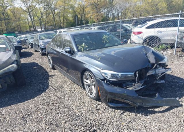 BMW 740i