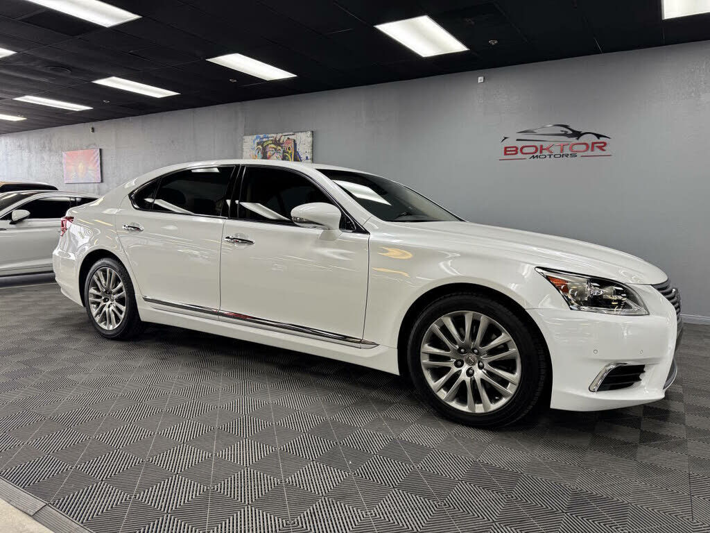 Lexus LS