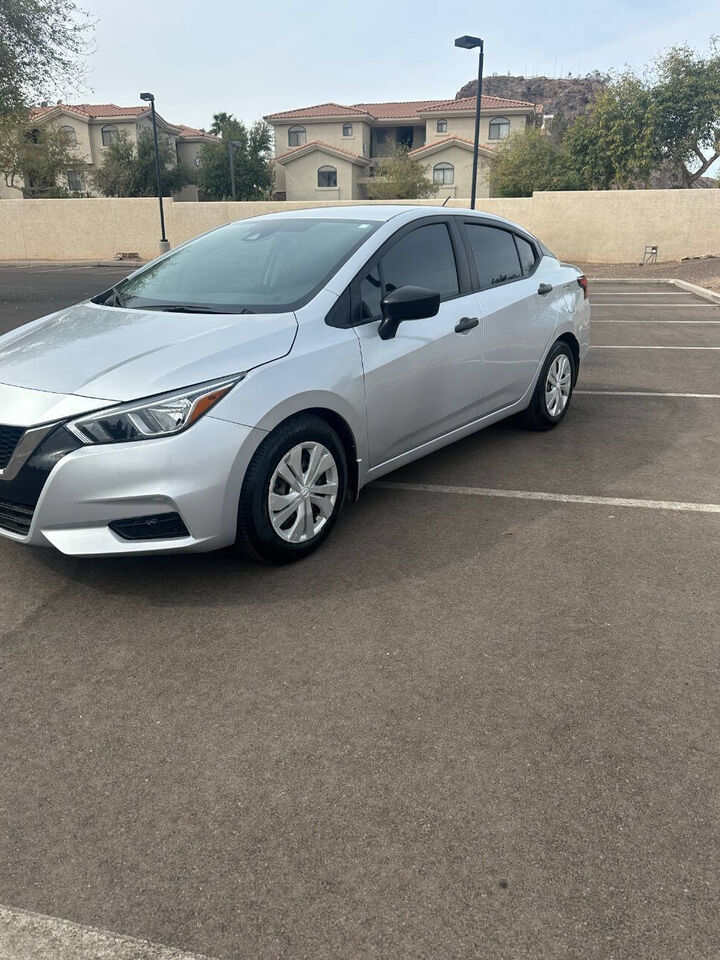 2020 NISSAN Versa