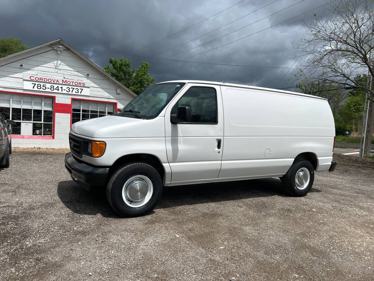 Ford E-250