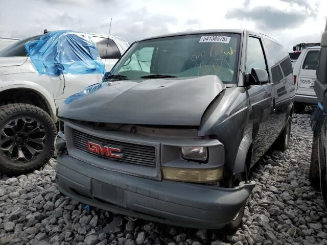 GMC Safari